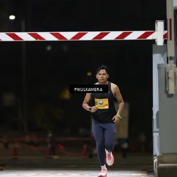 Runner Photo 7084819