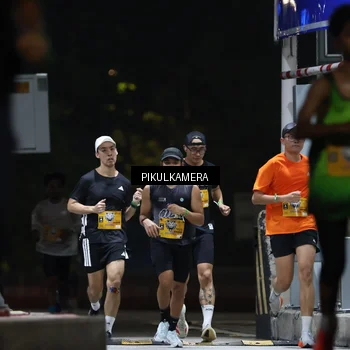 Runner Photo 7084834