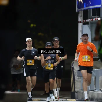 Runner Photo 7084836