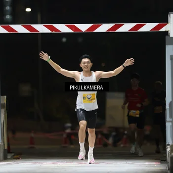 Runner Photo 7084837