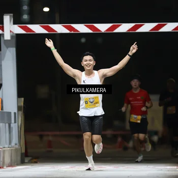 Runner Photo 7084843