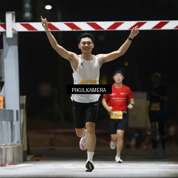 Runner Photo 7084845