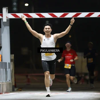 Runner Photo 7084850
