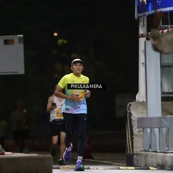 Runner Photo 7084852