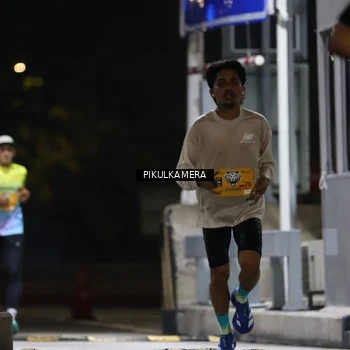 Runner Photo 7084855