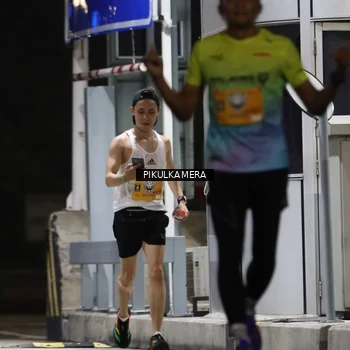 Runner Photo 7084859