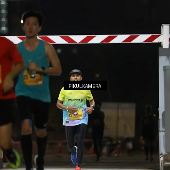 Runner Photo 7084896