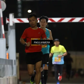 Runner Photo 7084898