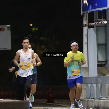 Runner Photo 7084916