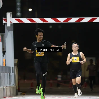 Runner Photo 7084923