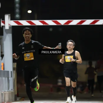 Runner Photo 7084928