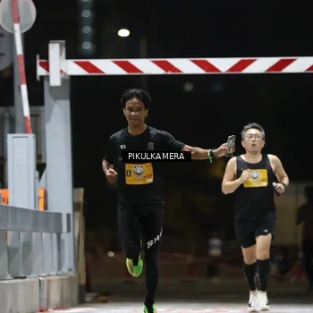 Runner Photo 7084945