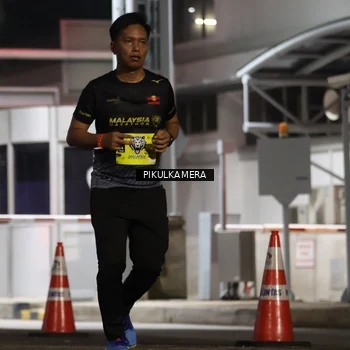 Runner Photo 7084952