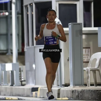 Runner Photo 7084954