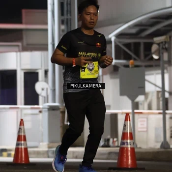 Runner Photo 7084959