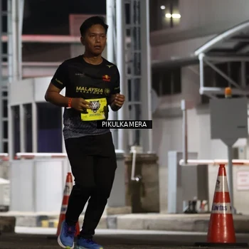 Runner Photo 7084960