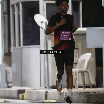 Runner Photo 7084968