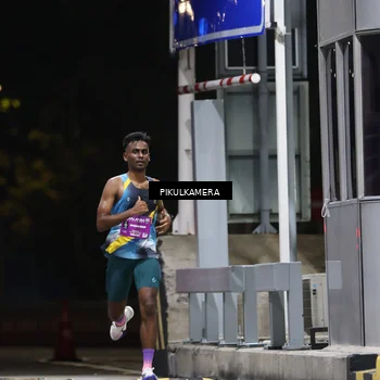 Runner Photo 7084975