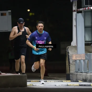 Runner Photo 7084989