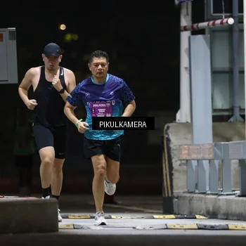 Runner Photo 7084993