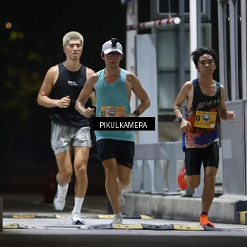 Runner Photo 7085004