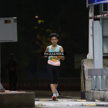 Runner Photo 7085005
