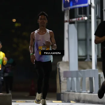 Runner Photo 7085025