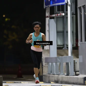 Runner Photo 7085034