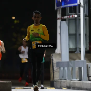 Runner Photo 7085039