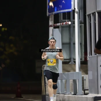 Runner Photo 7085082