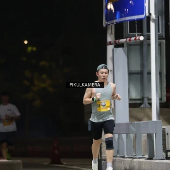 Runner Photo 7085083