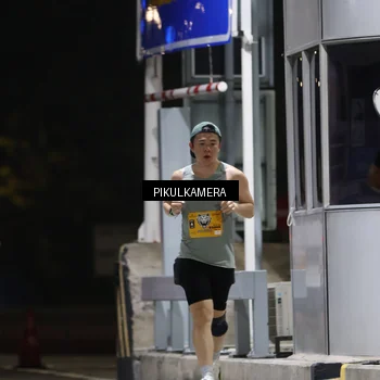 Runner Photo 7085089
