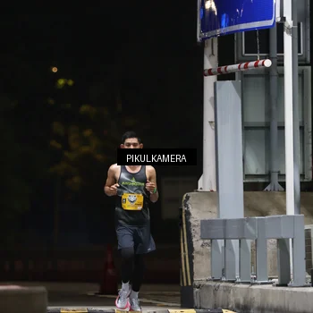 Runner Photo 7085092