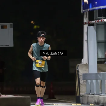 Runner Photo 7085110