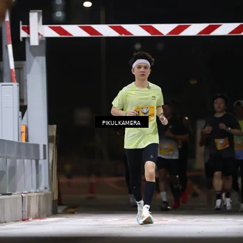 Runner Photo 7085134