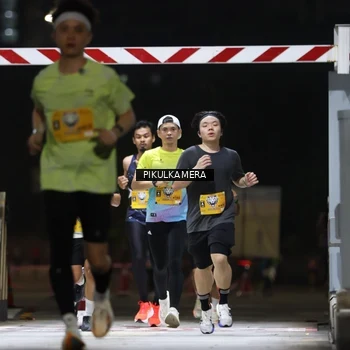 Runner Photo 7085144