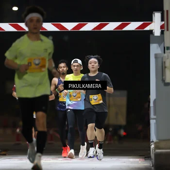Runner Photo 7085150
