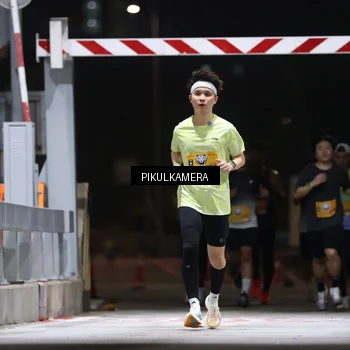 Runner Photo 7085156