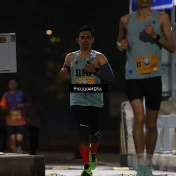 Runner Photo 7085164