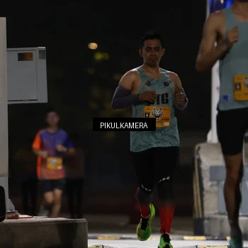 Runner Photo 7085168