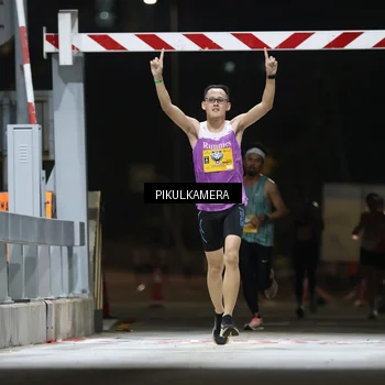 Runner Photo 7085176