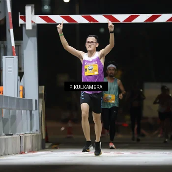Runner Photo 7085177