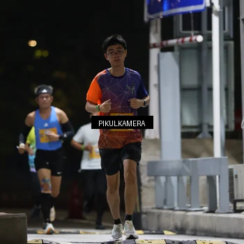 Runner Photo 7085180