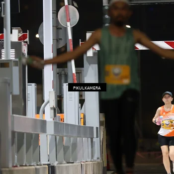 Runner Photo 7085187