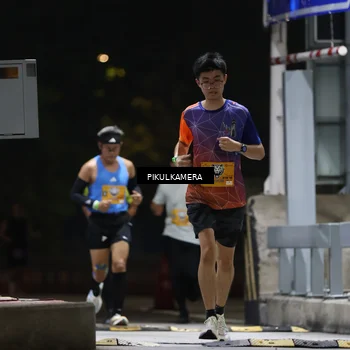 Runner Photo 7085190