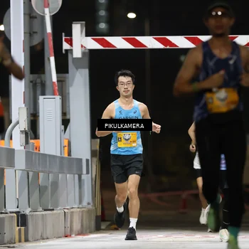 Runner Photo 7085202