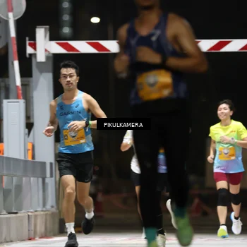 Runner Photo 7085203