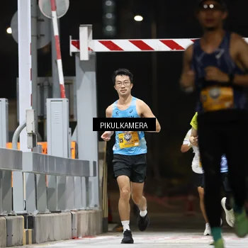 Runner Photo 7085206