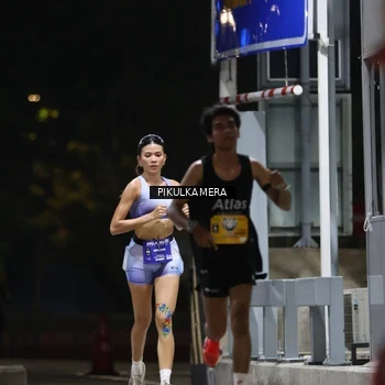 Runner Photo 7085216