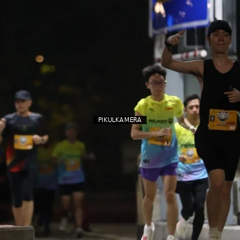 Runner Photo 7085241